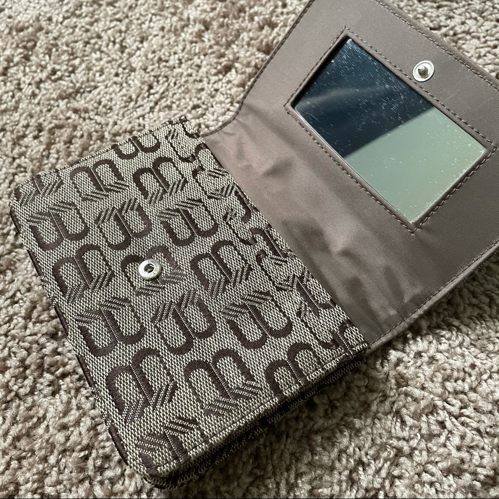 Small Handbag - Picture 6 of 7